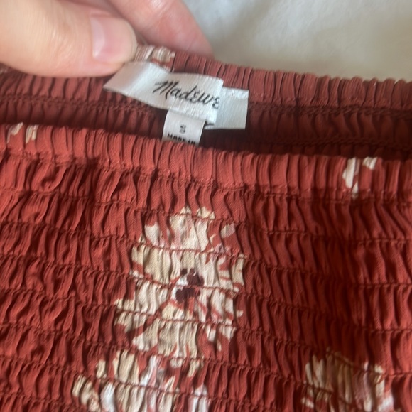 Madewell Georgette Lucie Puff-Sleeve Smocked Bodice Top in Moody Blooms - Picture 4 of 4